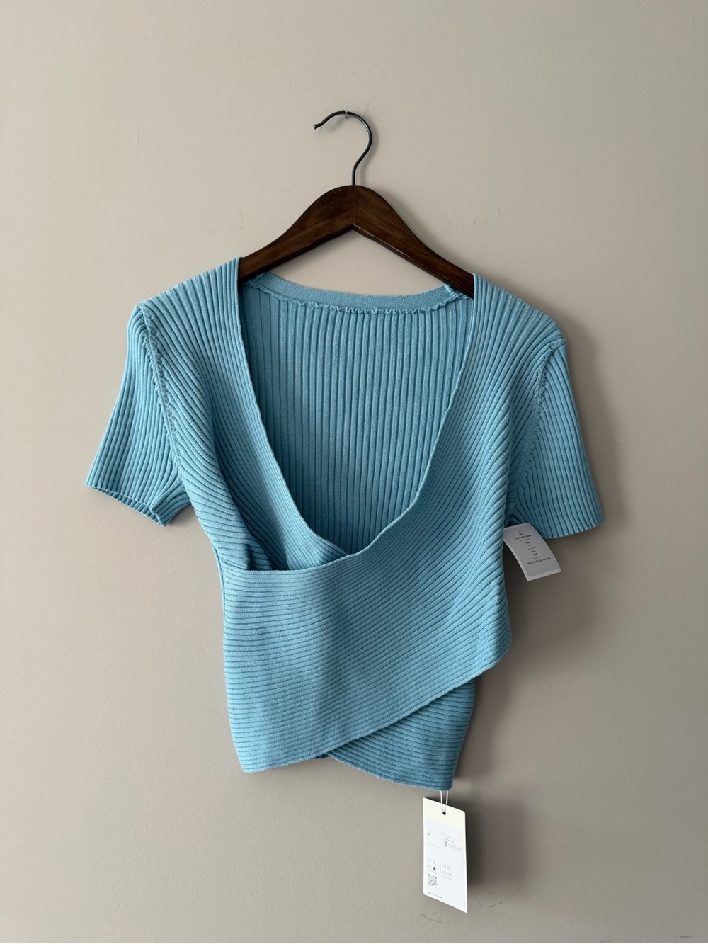 nwt halara wrap top